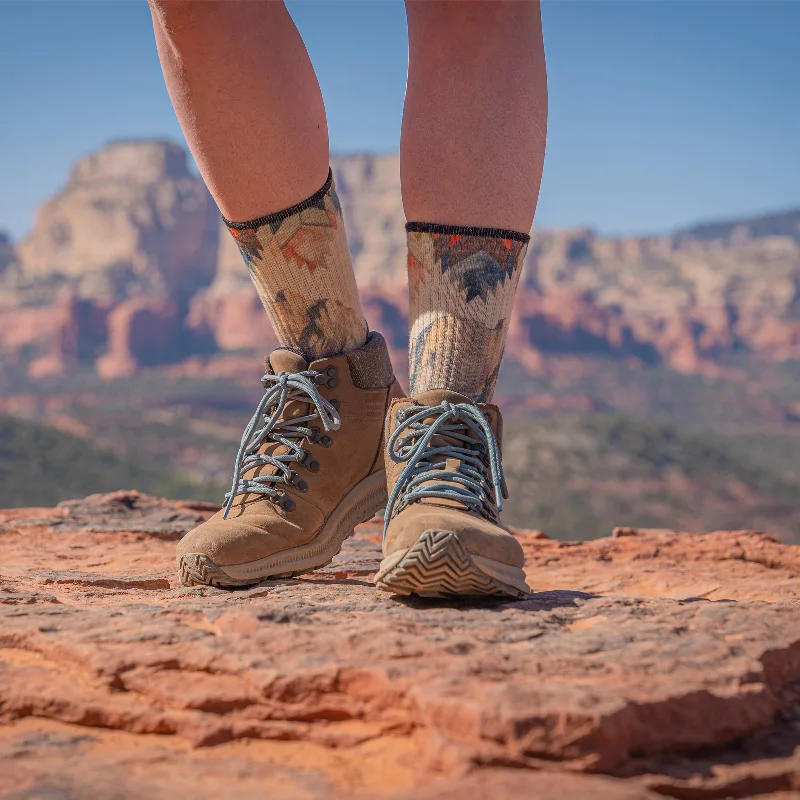 آشنایی با انواع جوراب مناسب کفش کوهنوردی